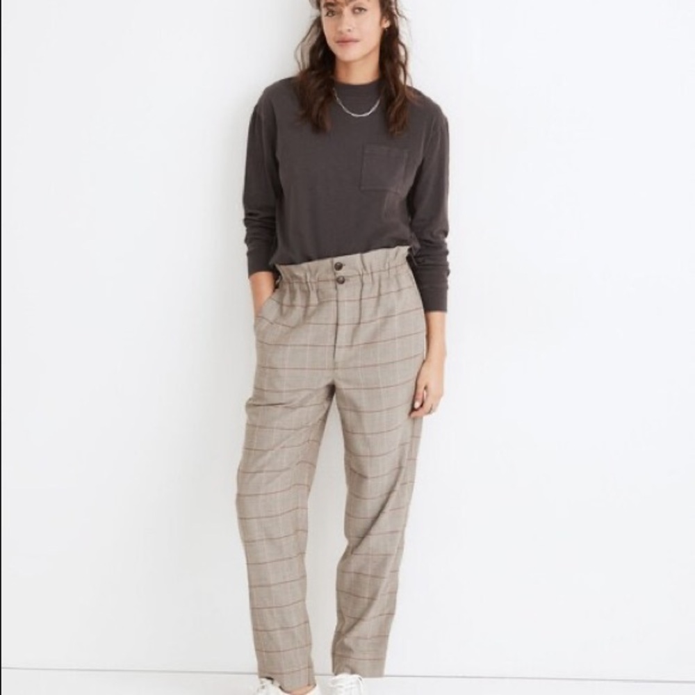 NWT Maxwell paperbag elastic pants